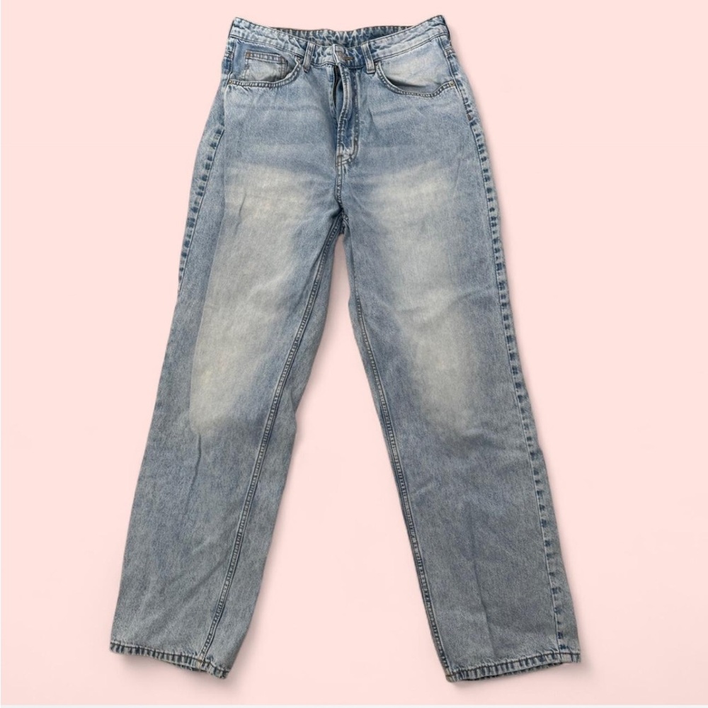 H&M Women's High Rise Light Blue Jeans